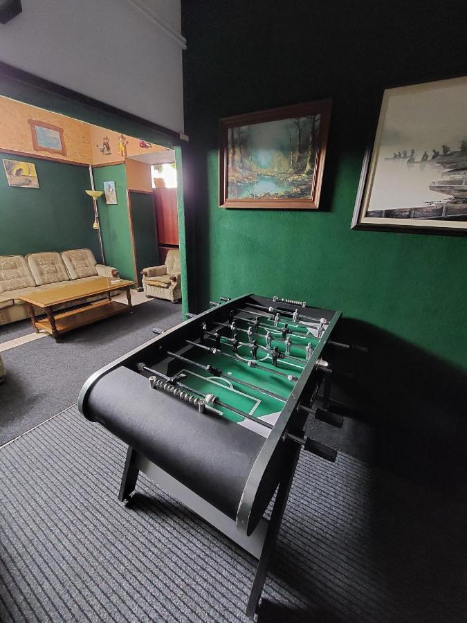 Hostel Suzzzy Novska Екстериор снимка